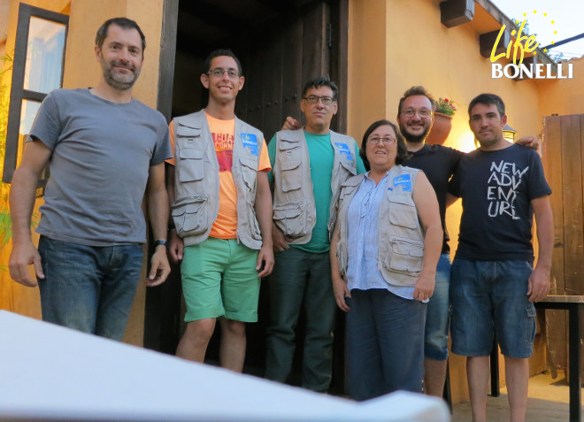 Foto de grupo de algunos voluntarios y técnicos de LIFE Bonelli en Mallorca.