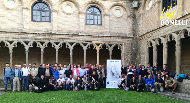 Foto de familia de los especialistas participantes en el Seminario Final del LIFE Bonelli.