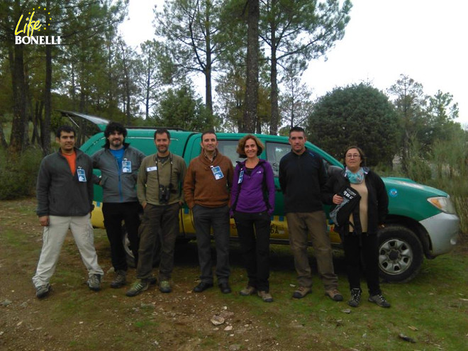 El primer día de la reunión: Parte del equipo técnico de Madrid, Navarra, Mallorca y Andalucía, en el suroeste de la Comunidad de Madrid, donde visitaron el lugar de reintroducción de este Comunidad Autónoma.